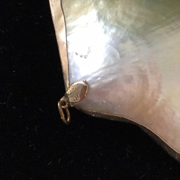 Gold Rimmed SeaShell Brooch/Pendant - Picture 6 of 6